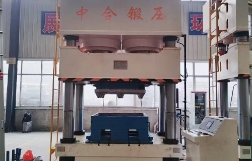 1600噸木屑托盤(pán)成型液壓機(jī)多少錢(qián)？